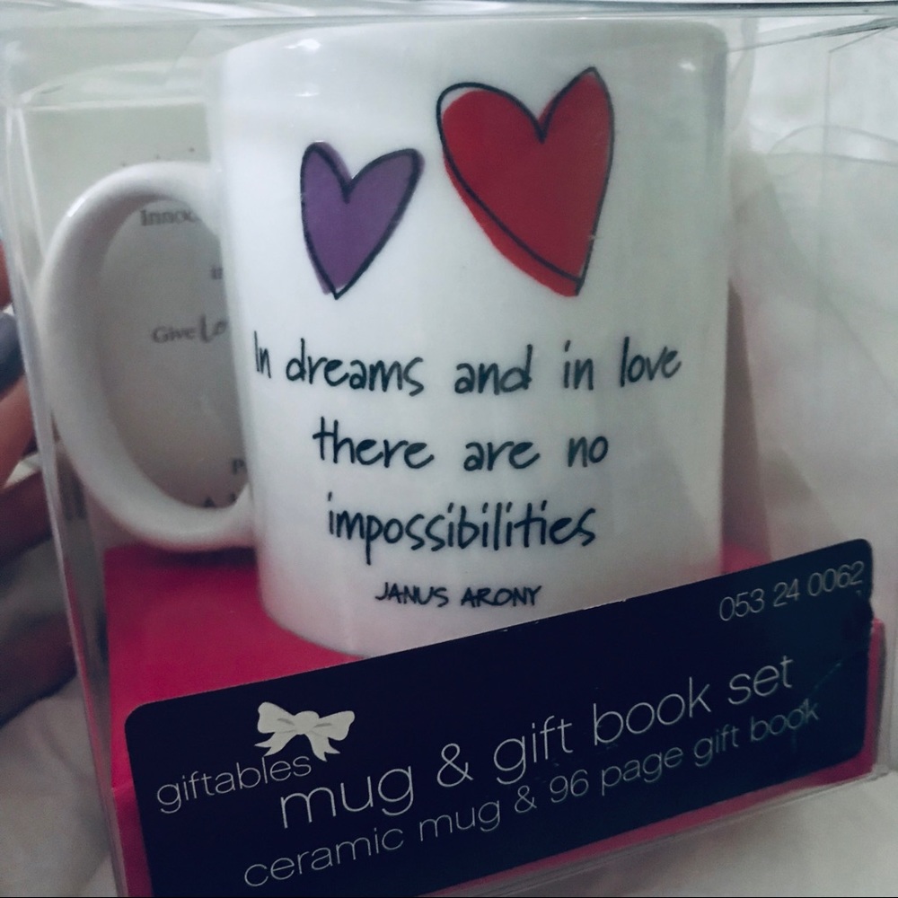 NWT LOVE Mug & Gift Book set💕